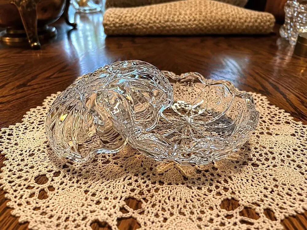 Crystal Clamshell Dish 24% Lead Crystal